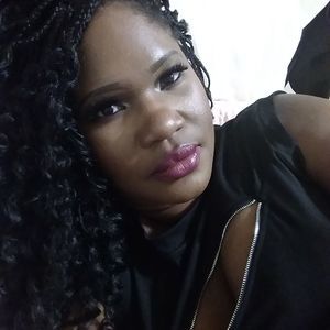 Meet your Posher, Ebony